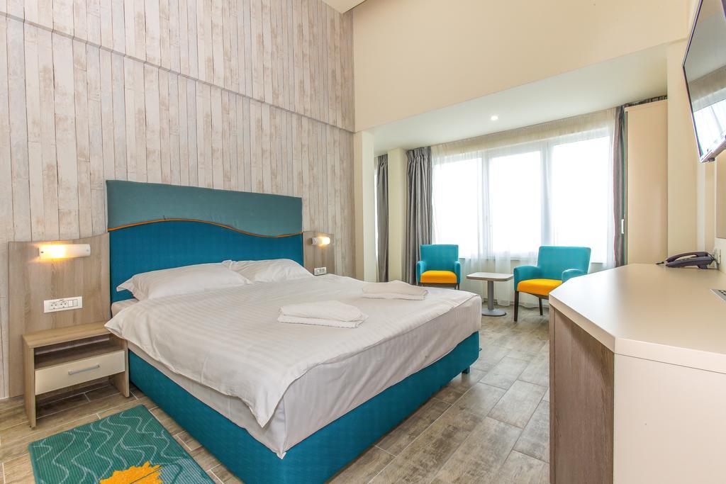 Hotel Riviera ママイア 部屋 写真