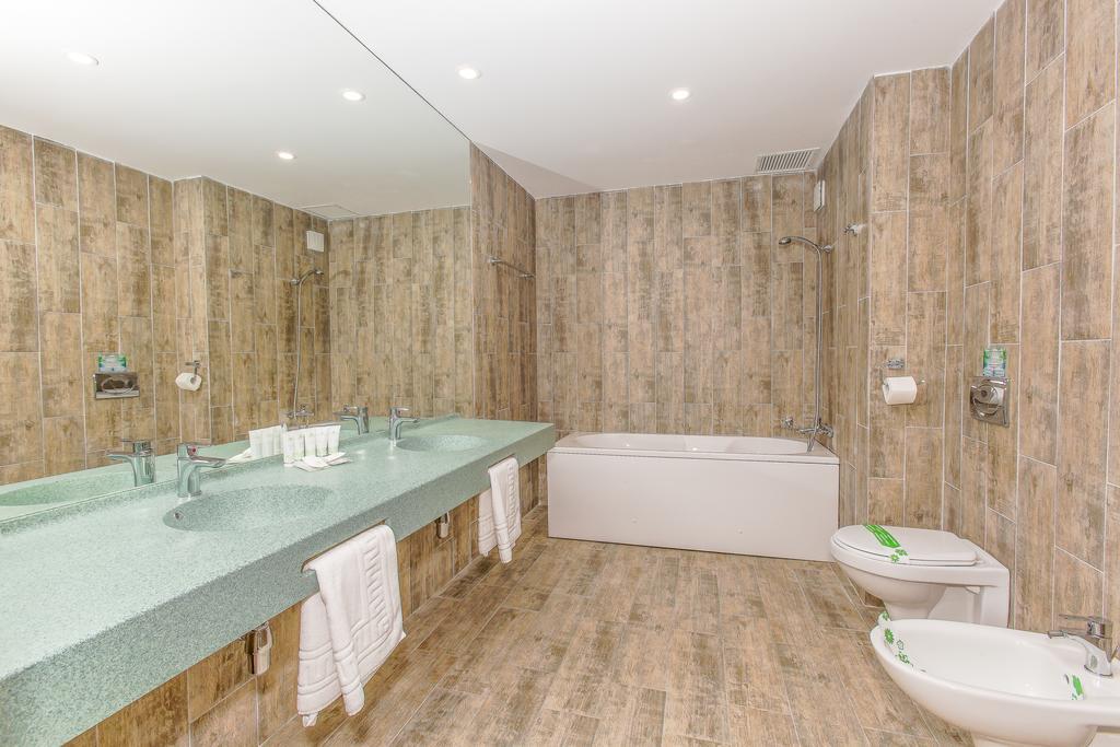 Hotel Riviera ママイア 部屋 写真