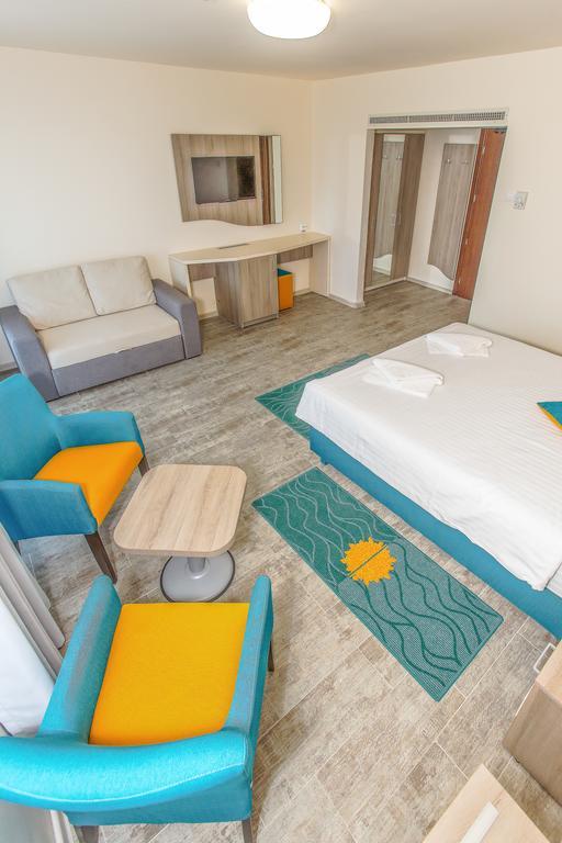 Hotel Riviera ママイア 部屋 写真